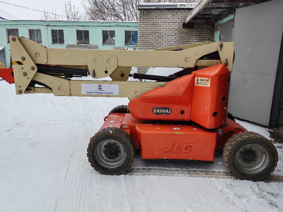 электрический коленчатый подъемник JLG E450AJ 16м